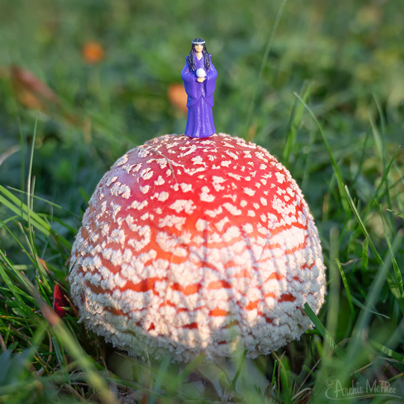Itty Bitty Wizards - Bag of 9 - Image 4